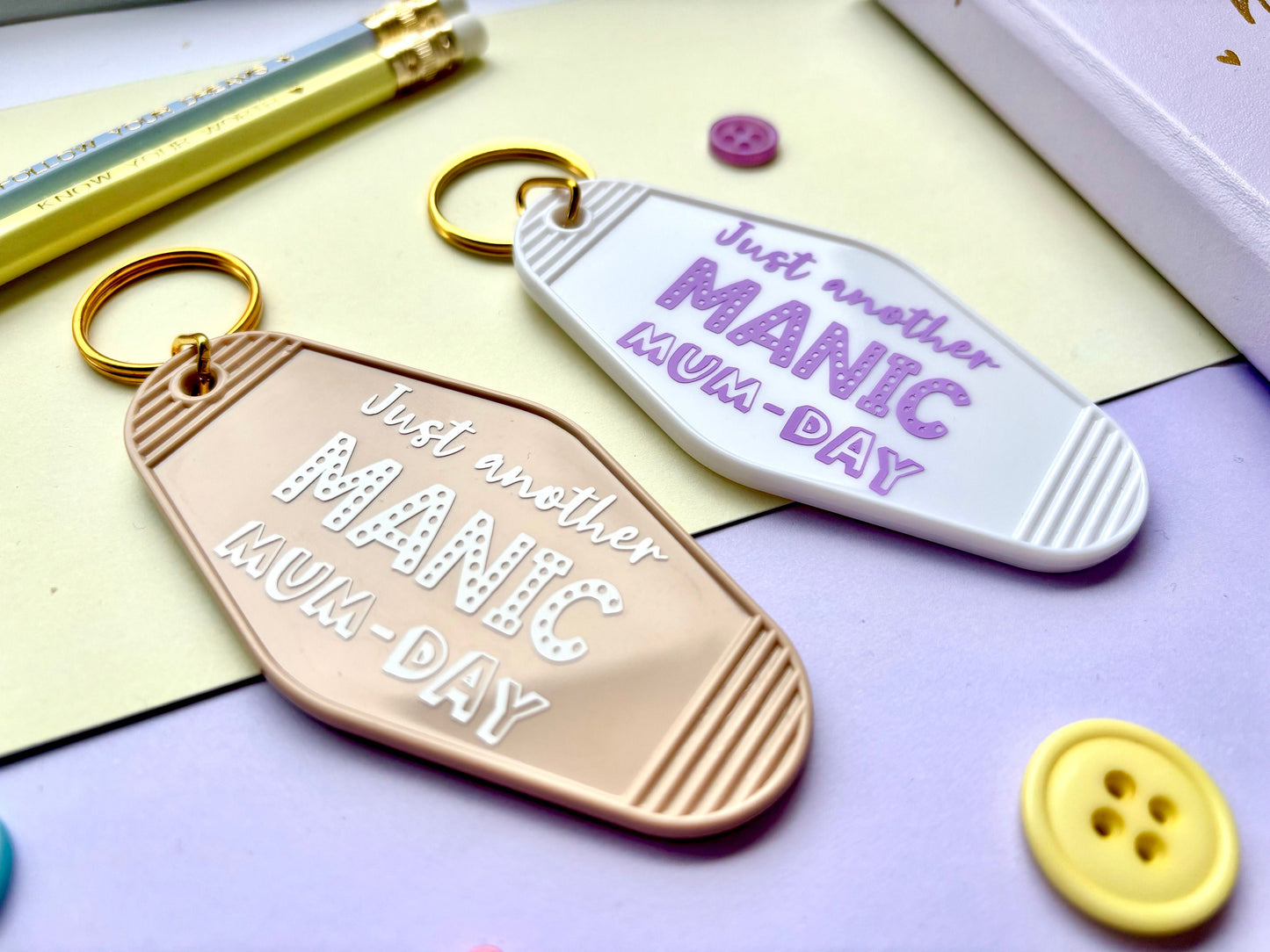 Manic Mum Day Motel Keyring